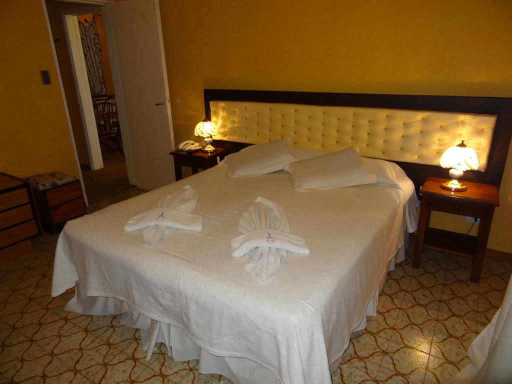 Mon Petit Hotel